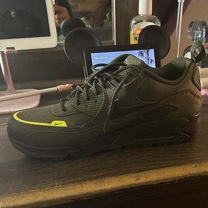 Cargo olive airmax mens 8 new no box